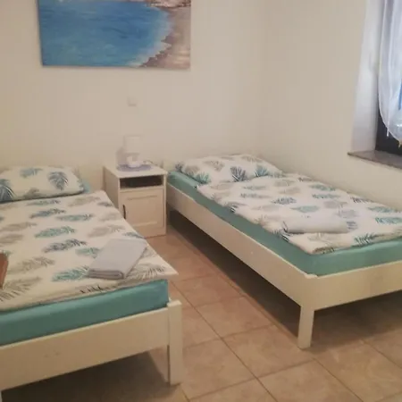 With A Parking Space Pavicini, Marcana - 21315 דירה Pavicini