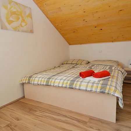 With A Parking Space Pavicini, Marcana - 21315